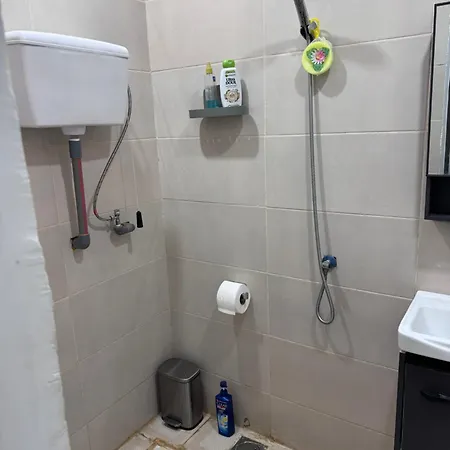 غرفة هادئة بالقرب من المطار Apartment Ar Rabwah Exterior photo