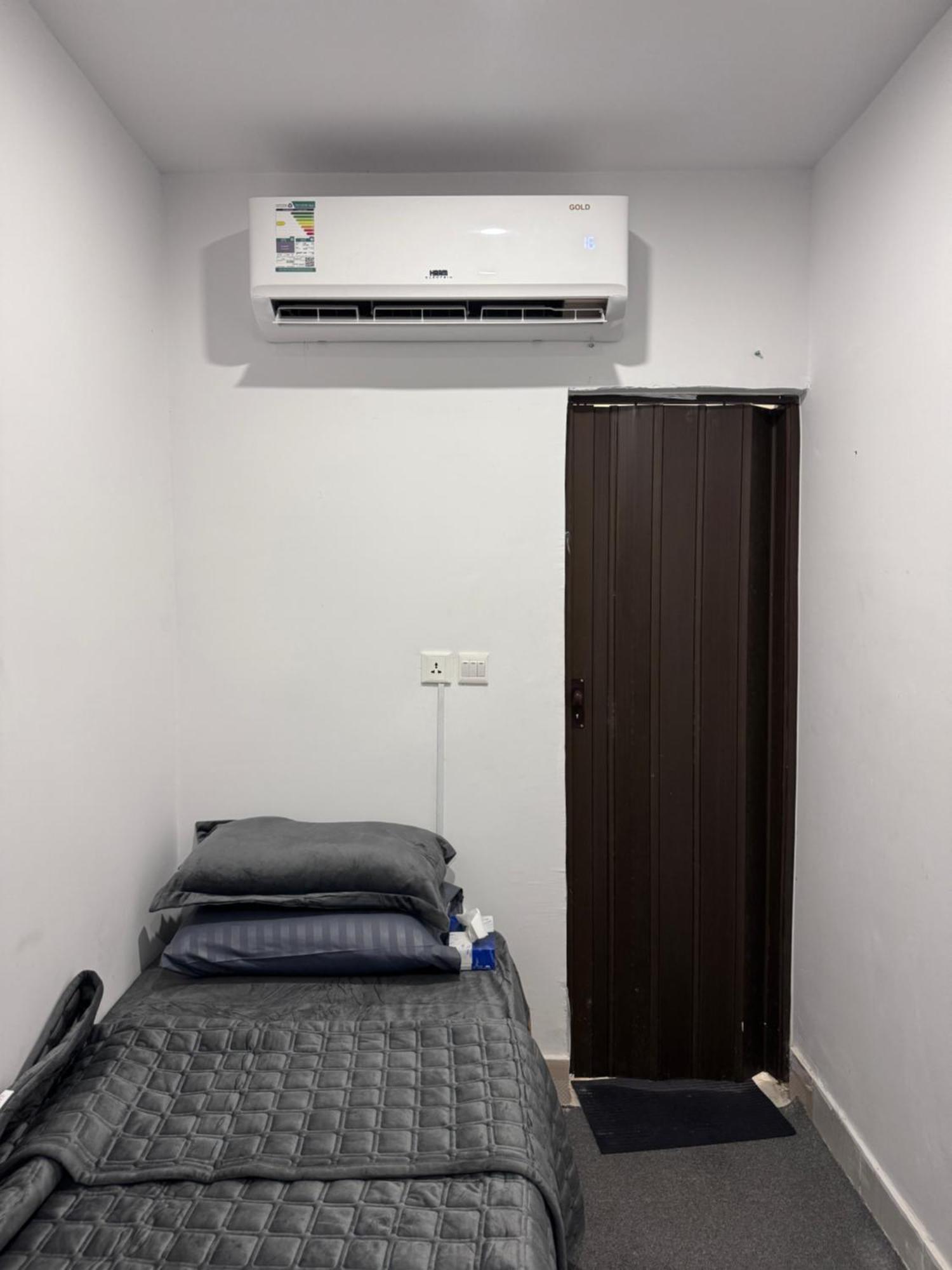 غرفة هادئة بالقرب من المطار Apartment Ar Rabwah